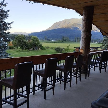 Harrison Hammond House Farmstay Harrison Mills エクステリア 写真