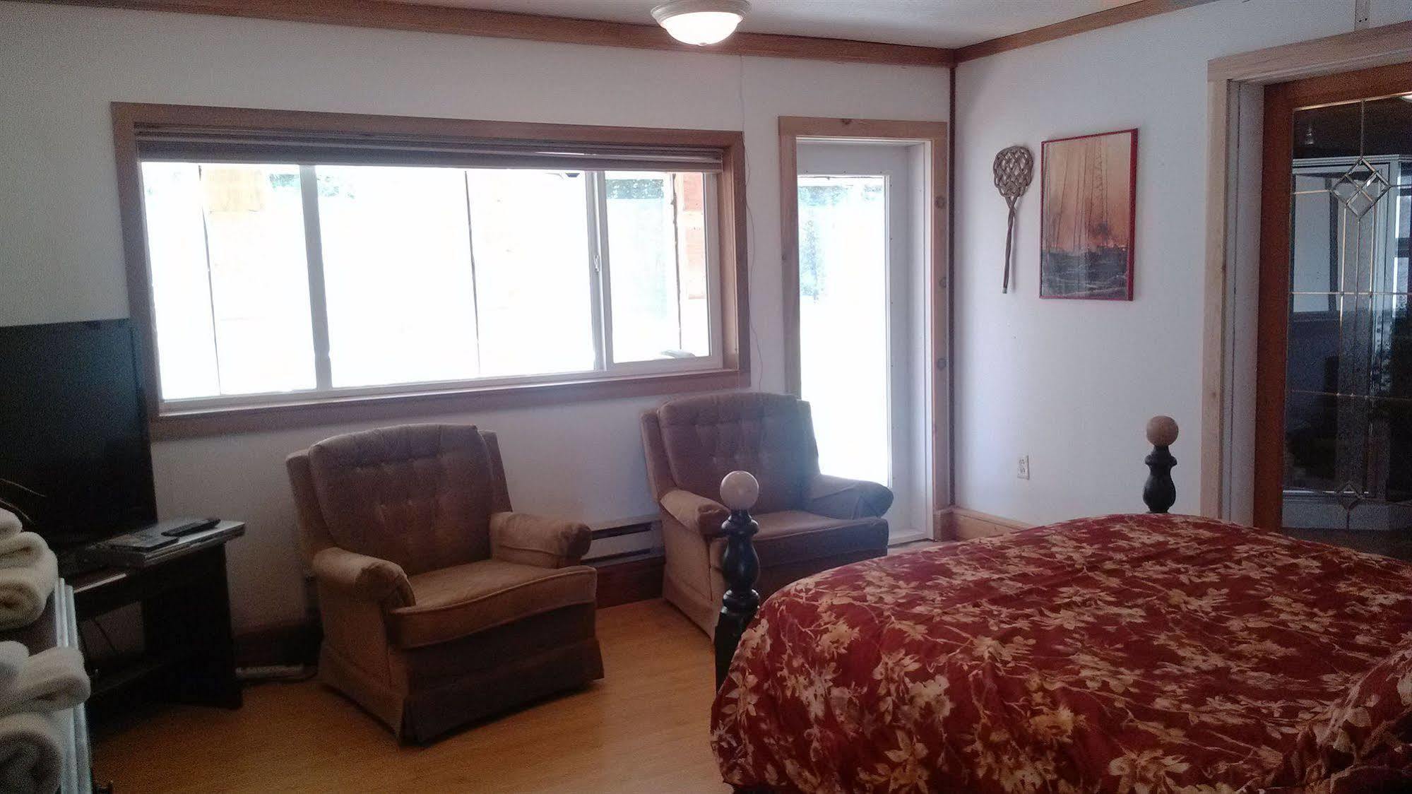 Harrison Hammond House Farmstay Harrison Mills エクステリア 写真